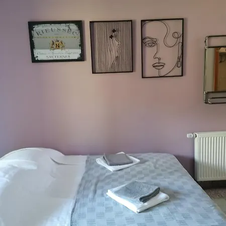 Apartment A&t