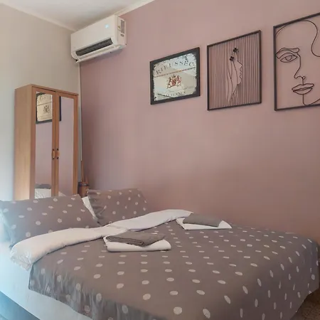 A&t Apartment *